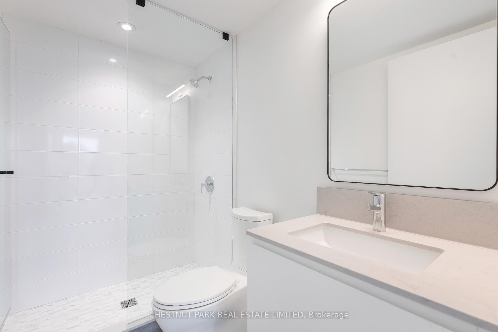 1414 Bayview Avenue Unit 202 photo 25