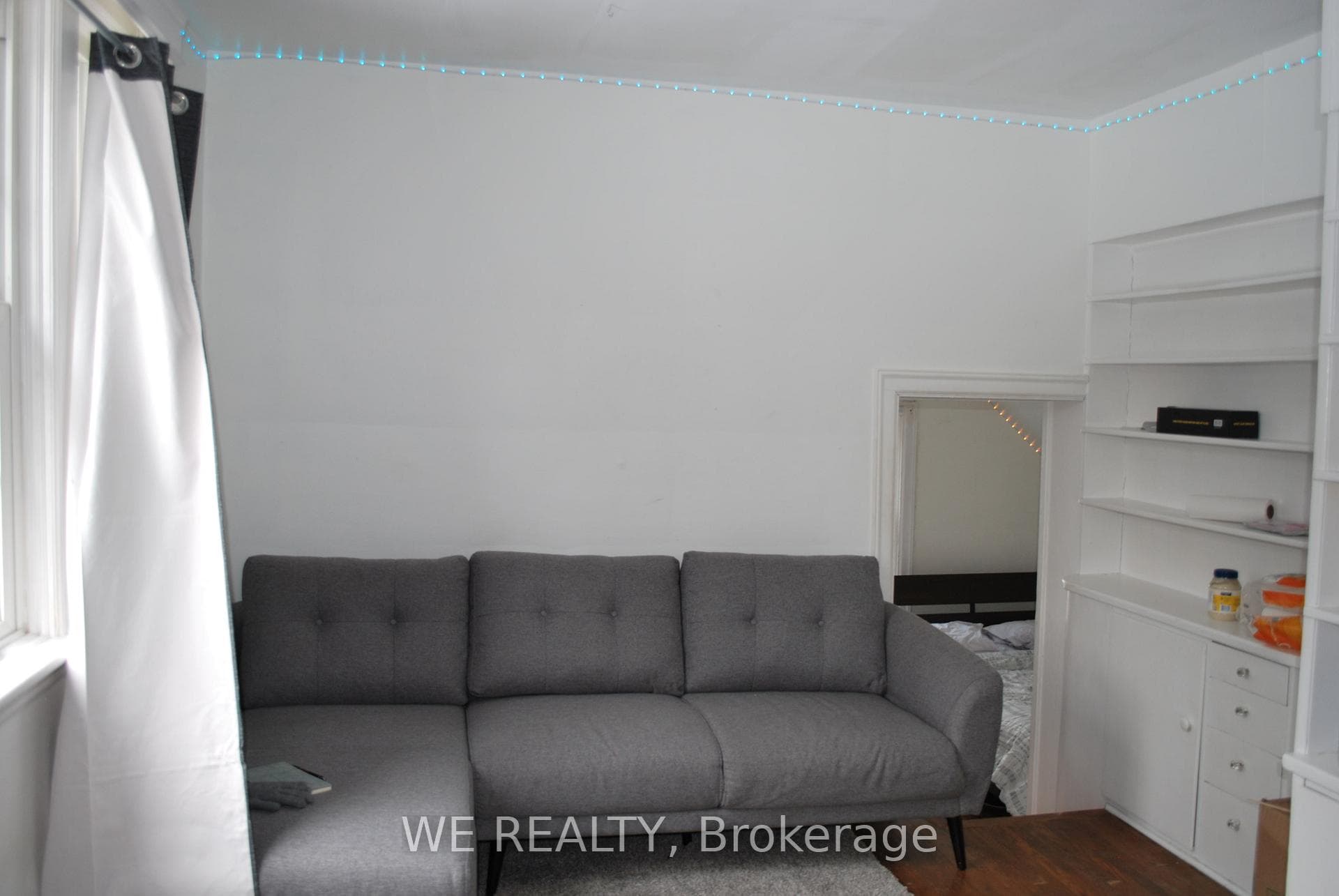 80 Arnold Street photo 11