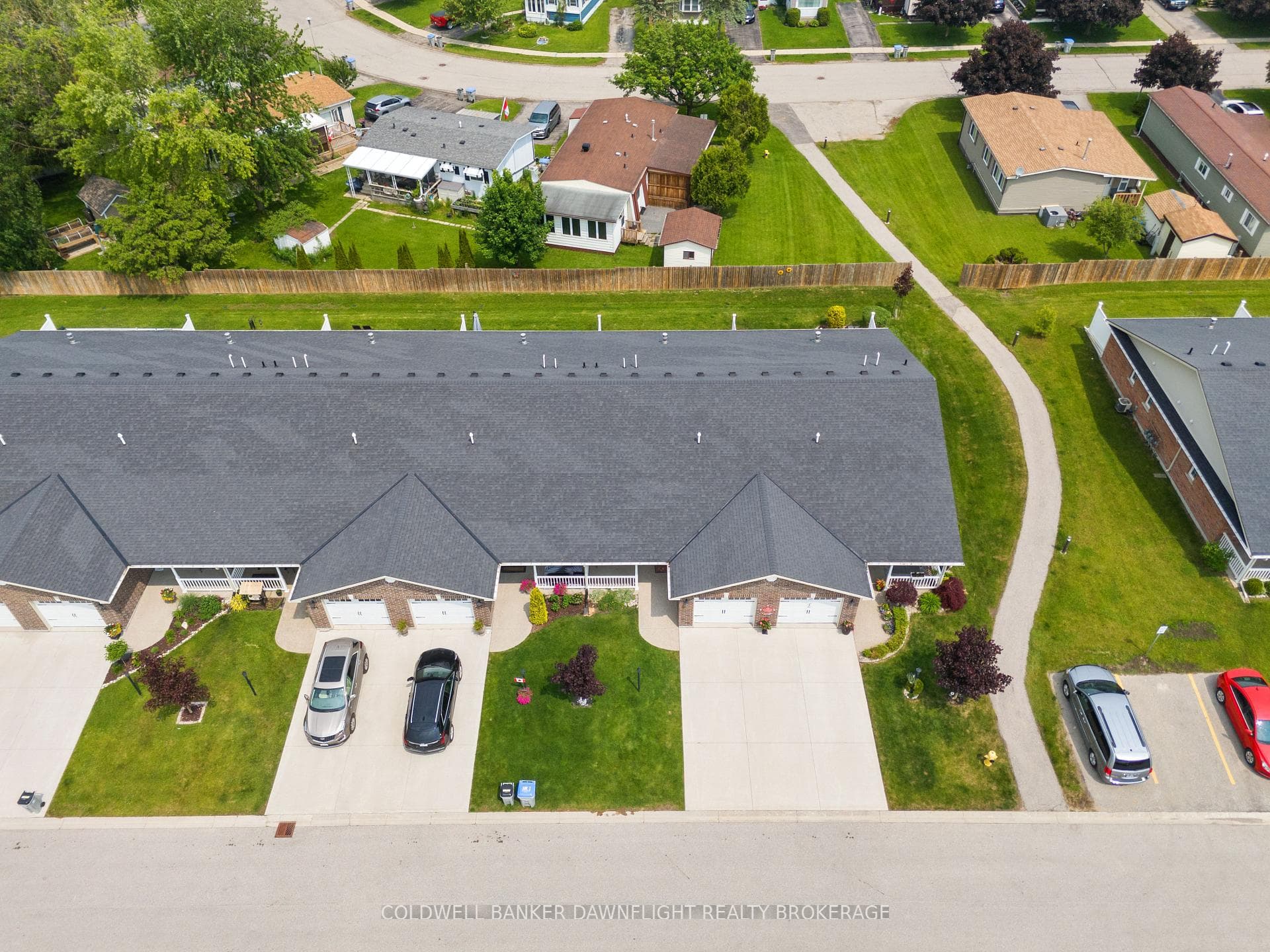 40 Devon Drive photo 4