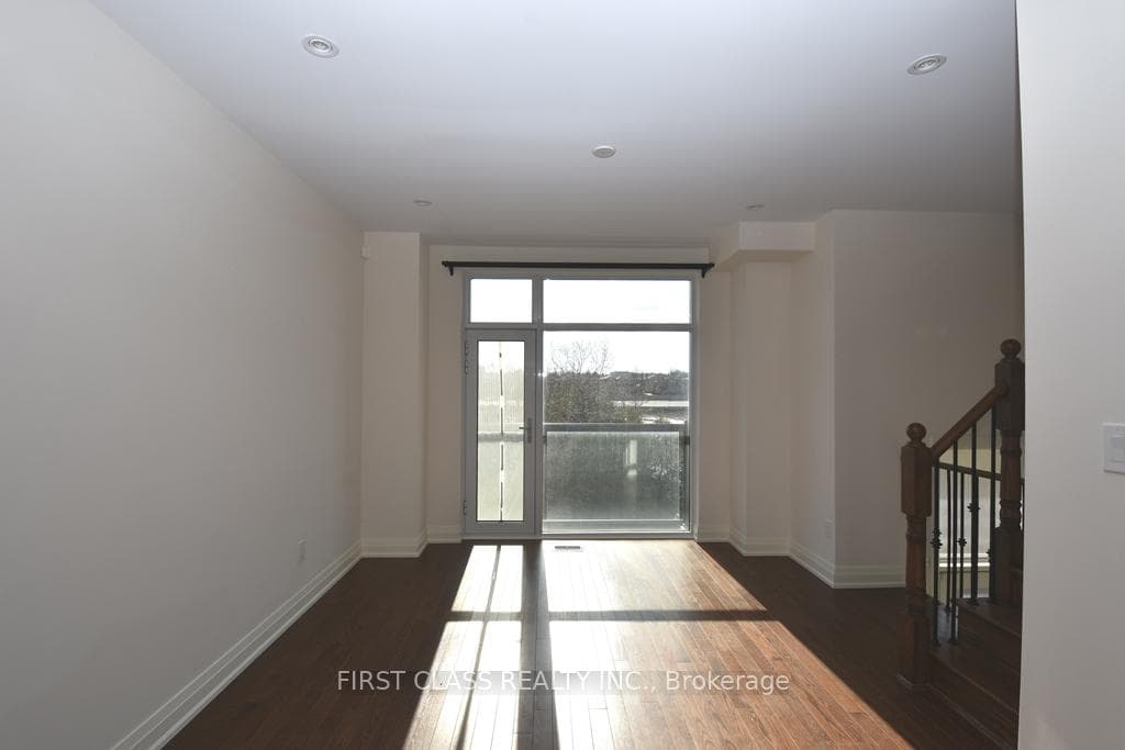 24 Teasel Way photo 11