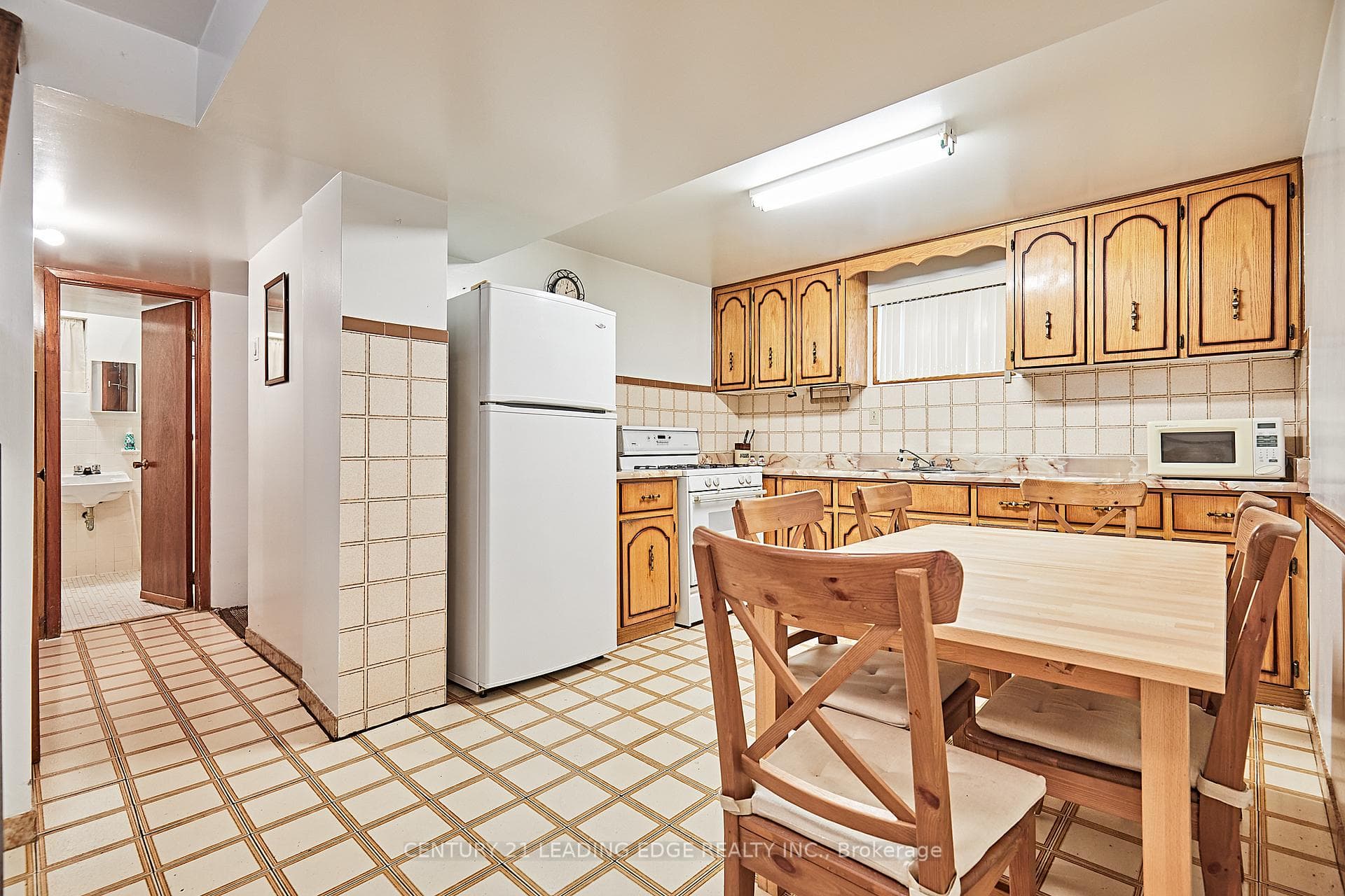 231 Kennedy Road photo 24