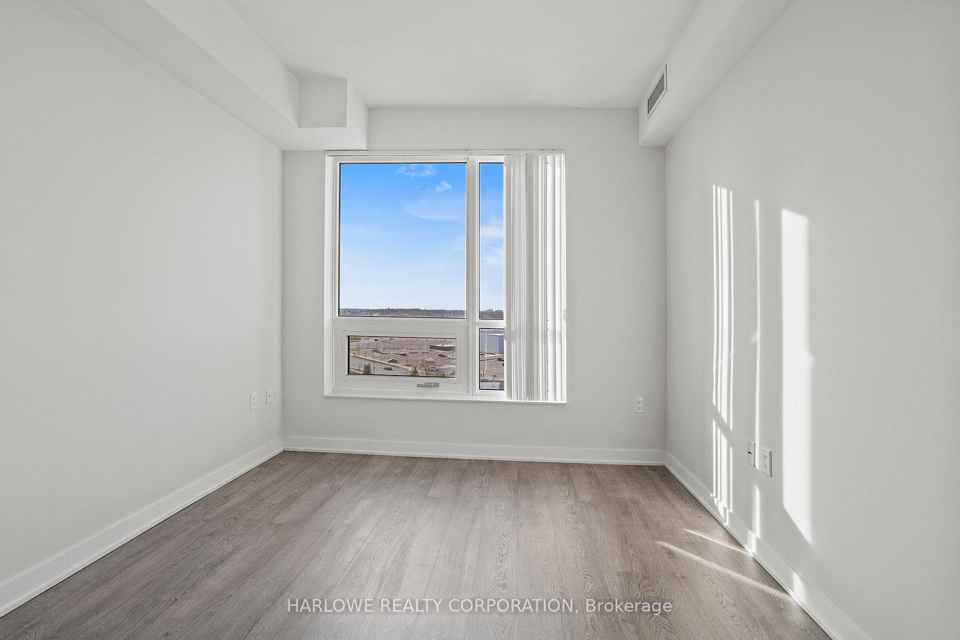 4677 Glen Erin Drive Unit 810 photo 11