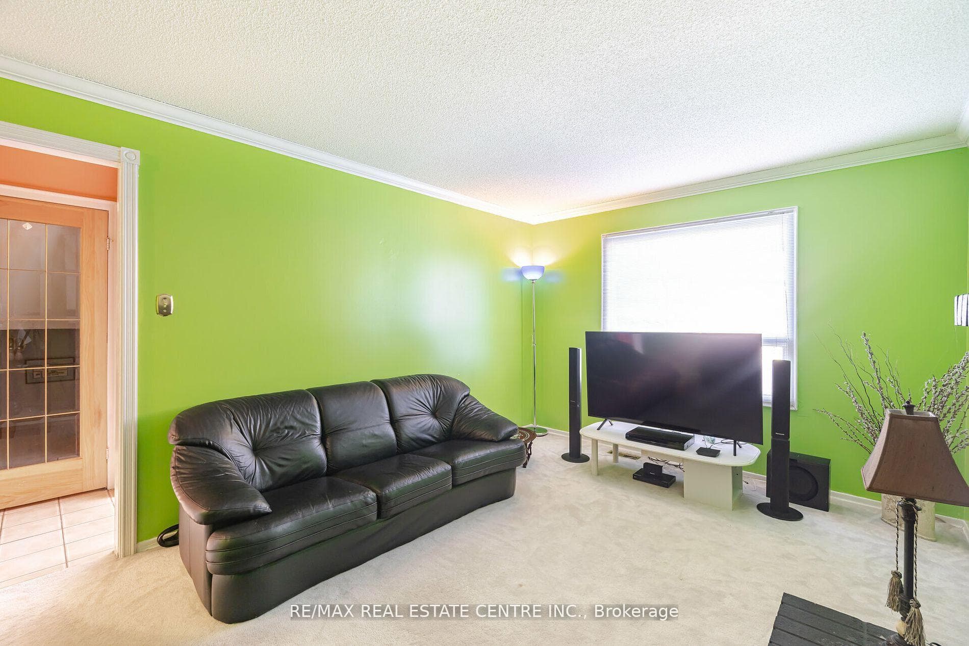 52 Dundalk Crescent photo 17