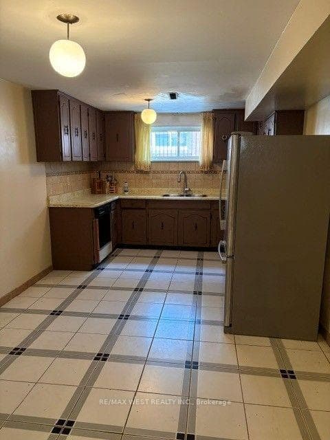 98 Jeanne Drive photo 21