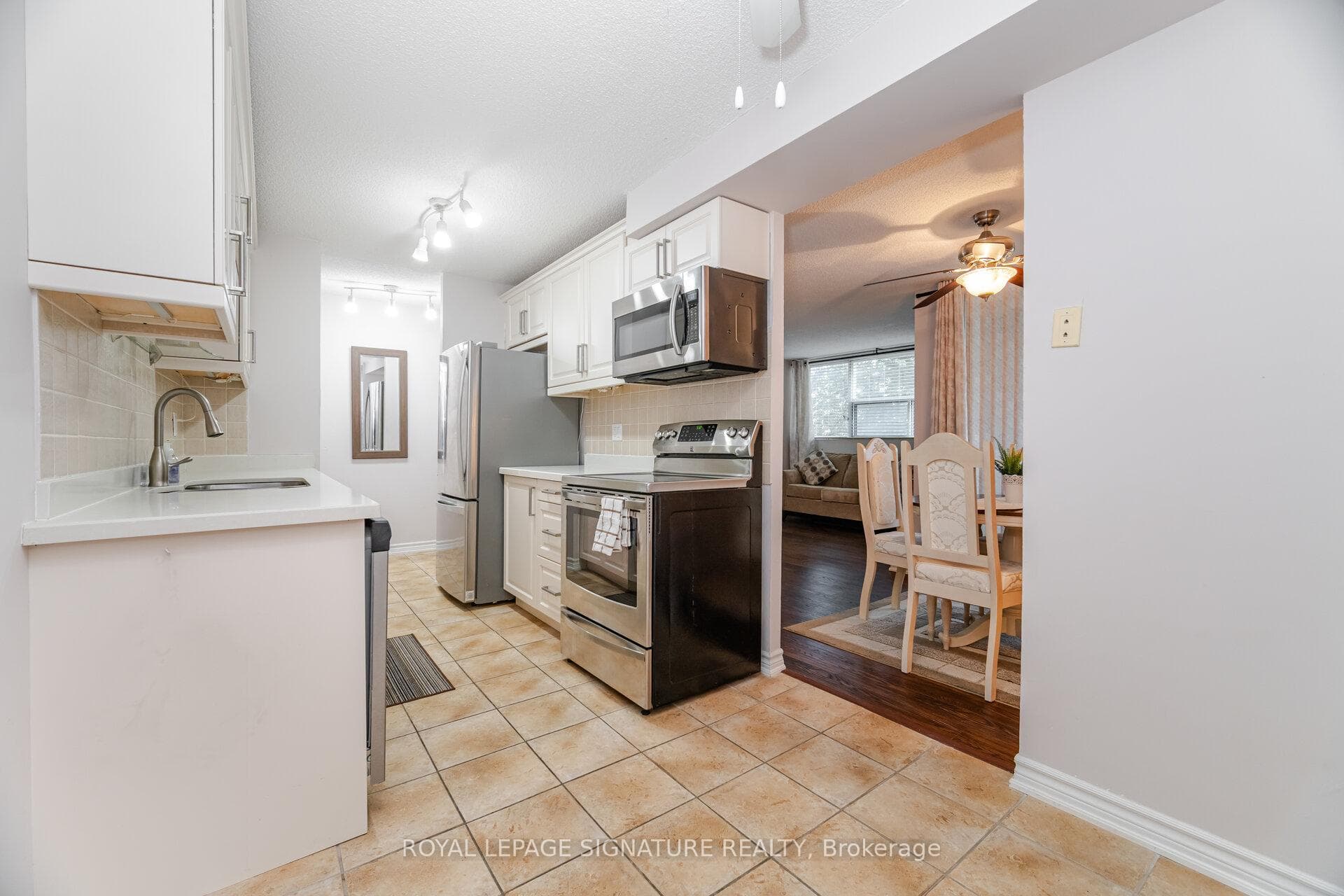 2900 Battleford Road Unit 214 photo 14