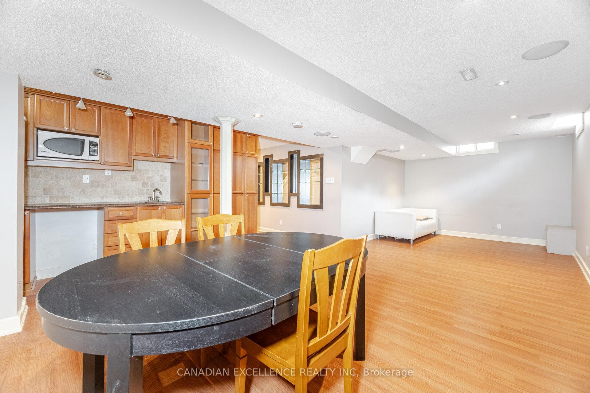 5564 Bridgeport Gate photo 41