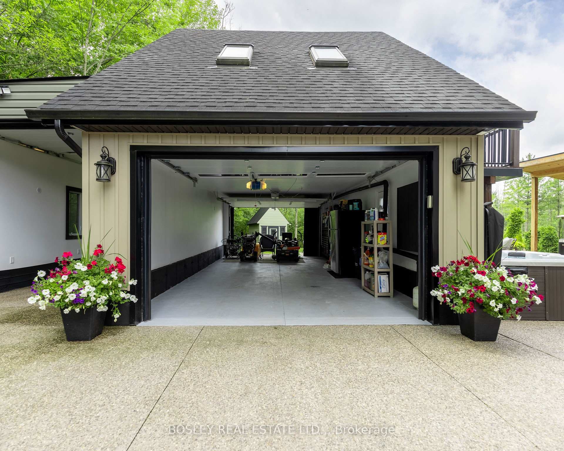 4949 Lyon's Parkway photo 29