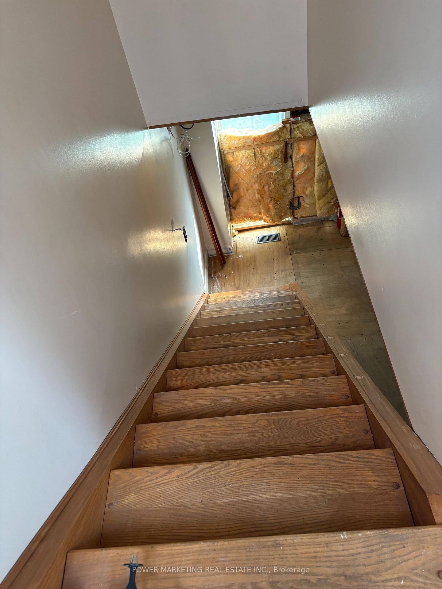35 PINHEY Street photo 5