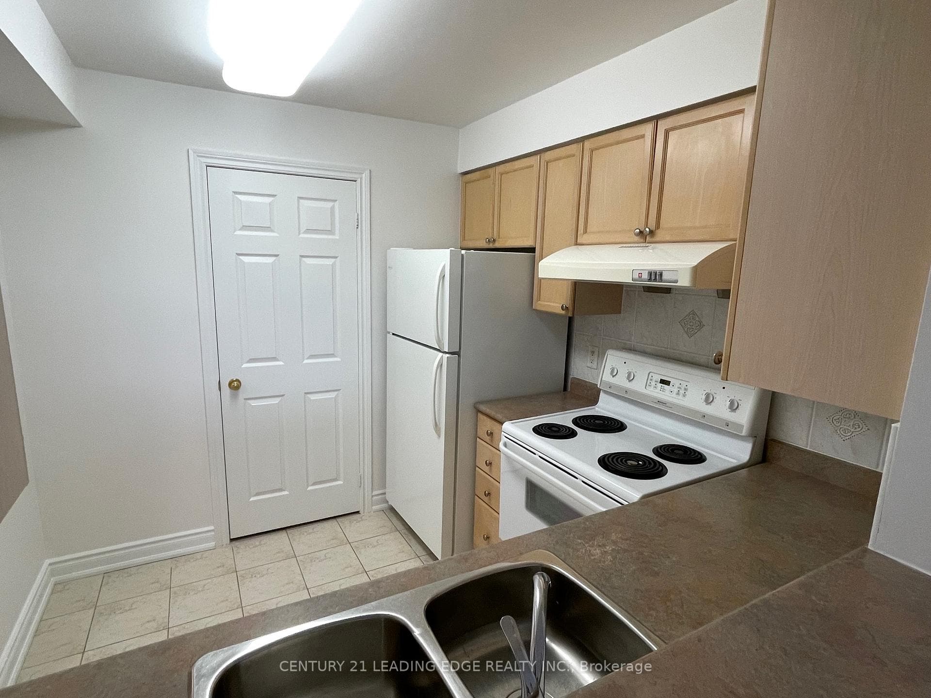 2627 Mccowan Road Unit 313 photo 9