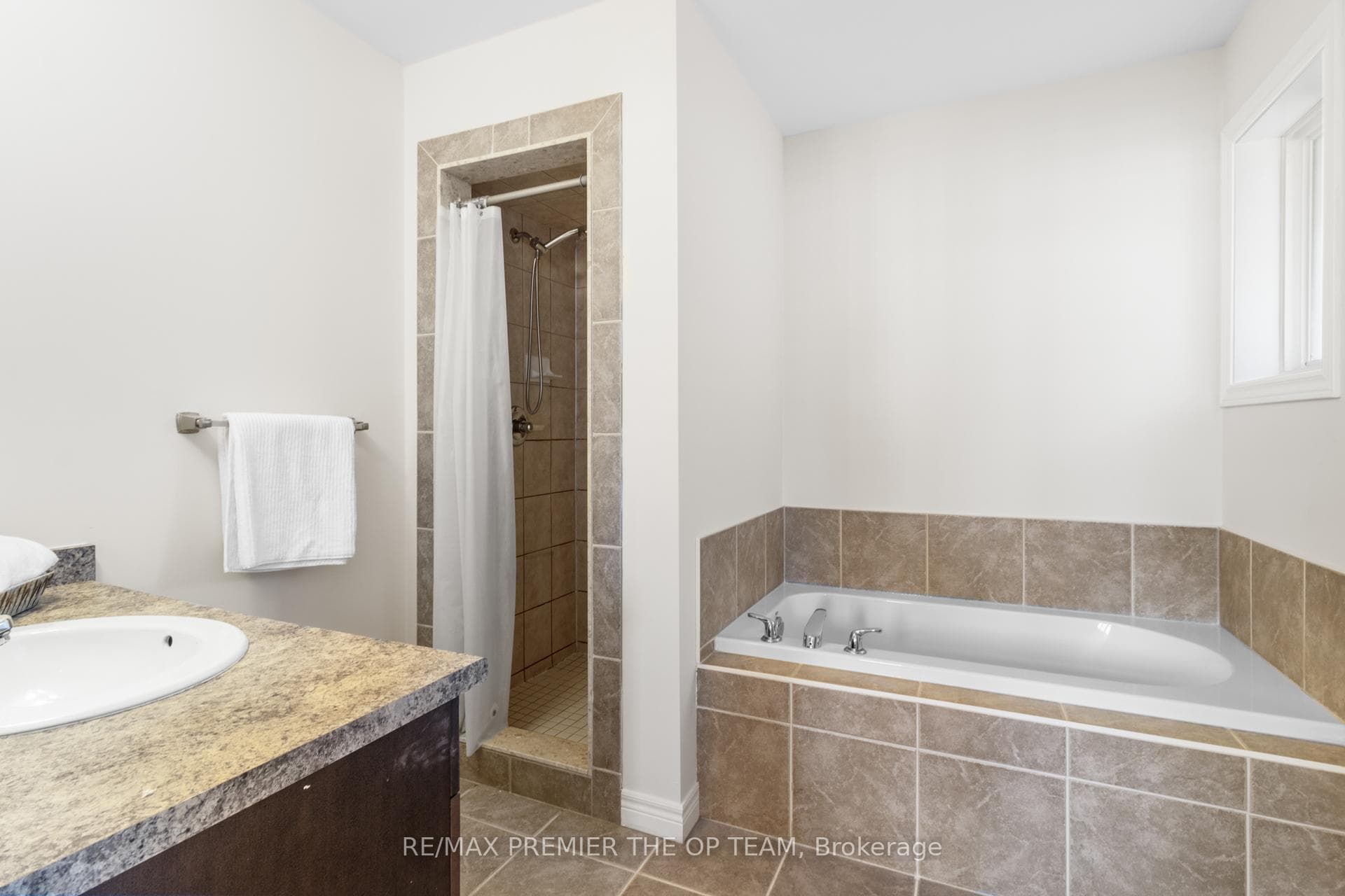 238 Medici Lane photo 22