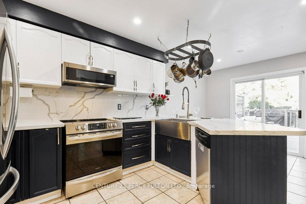 25 Whitewater Street photo 12