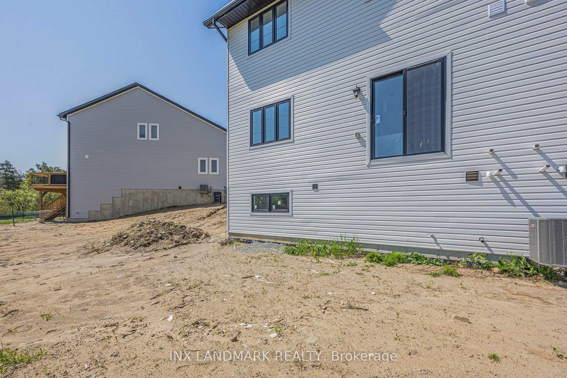 42 Lahey Crescent photo 26
