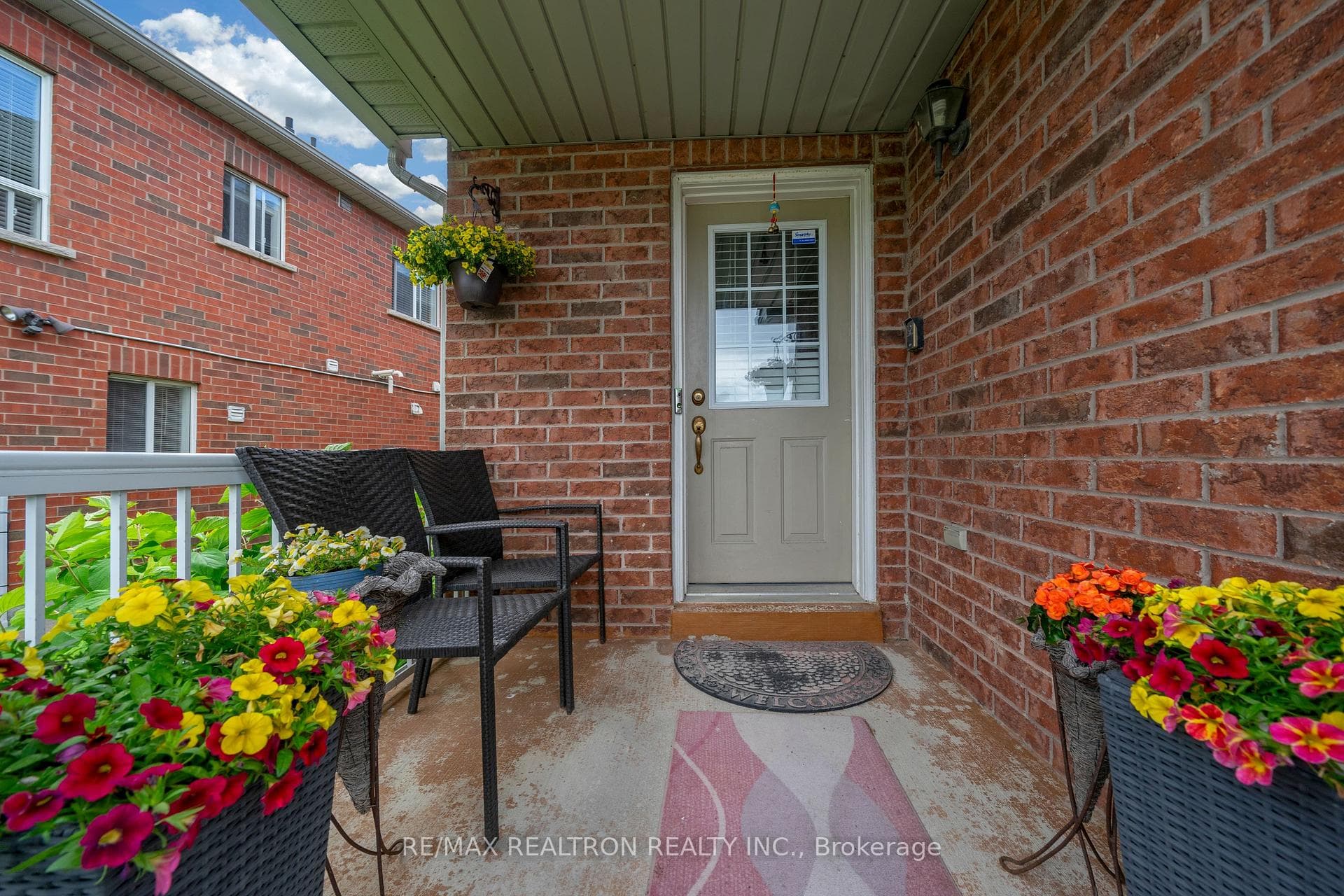 85 Sweetriver Boulevard photo 5