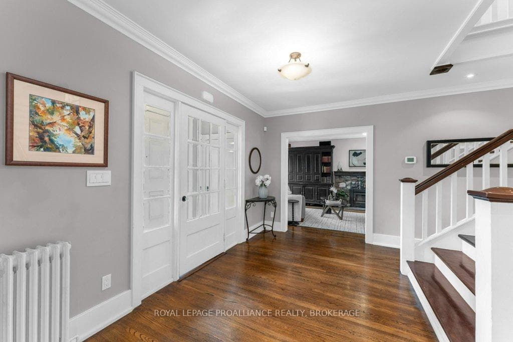 609 Earl Street photo 5