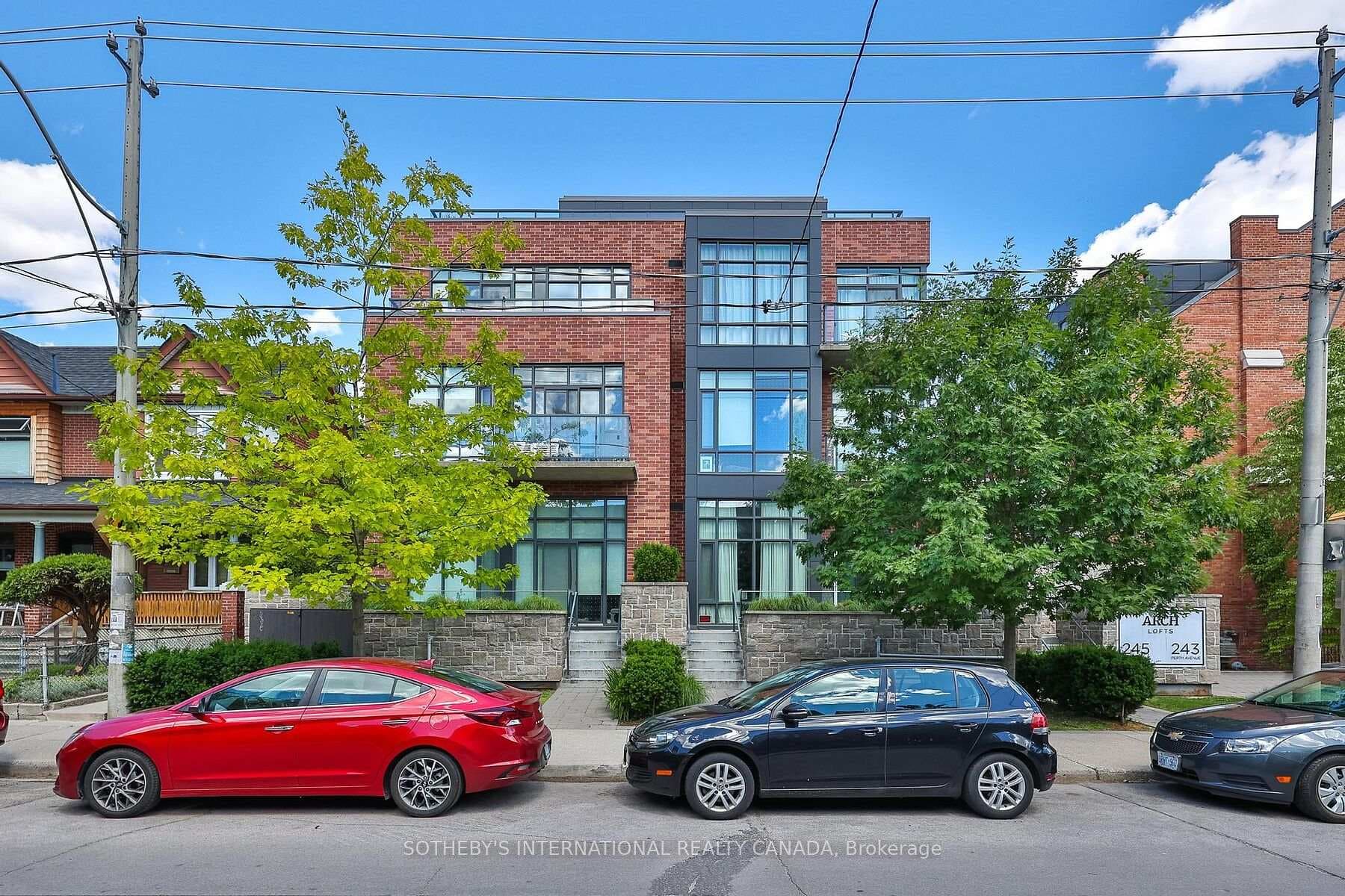 245 Perth Avenue Unit 104 photo 2