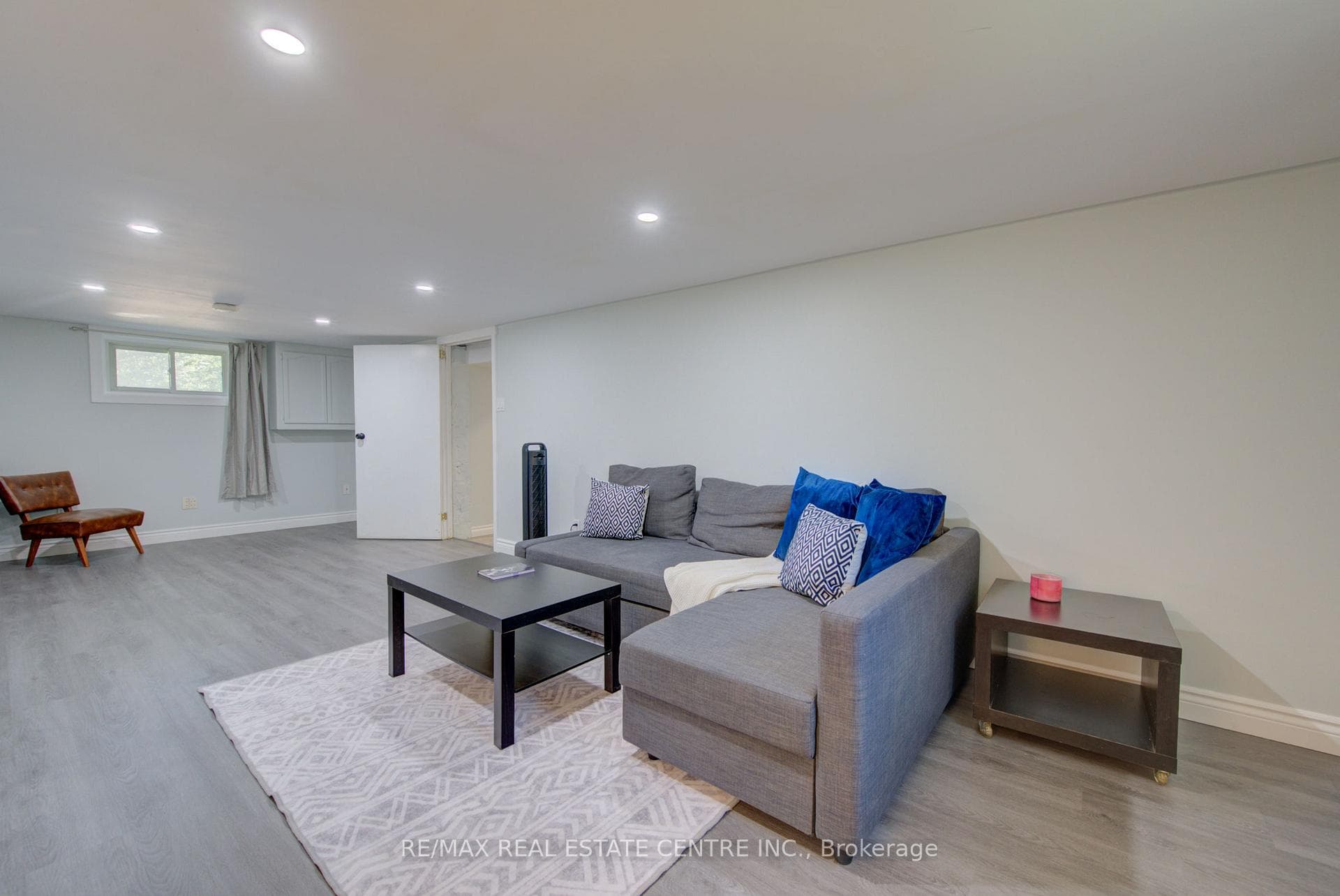 17 Daniel Avenue photo 32