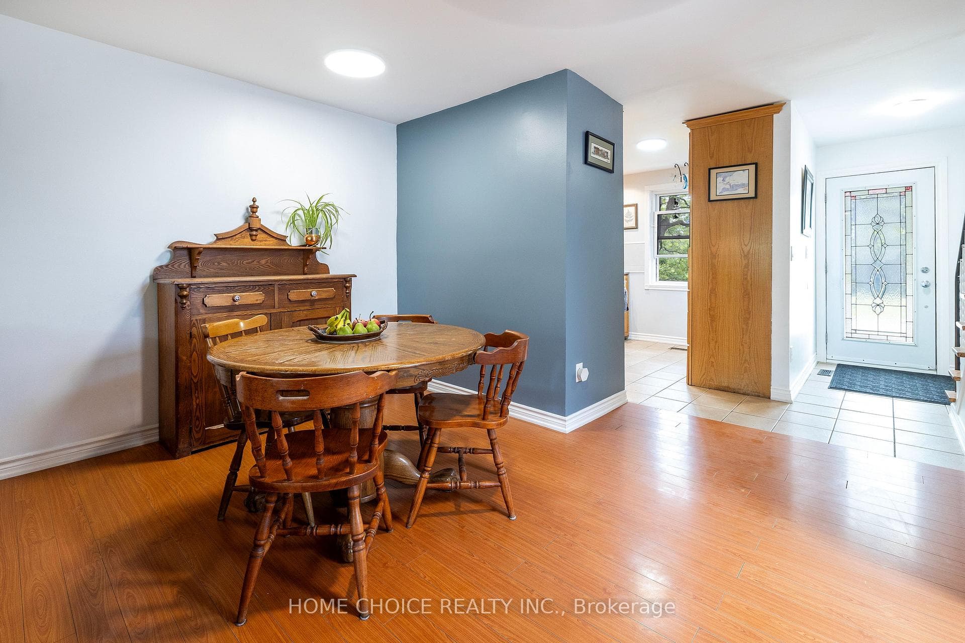 526 Minto Court photo 11