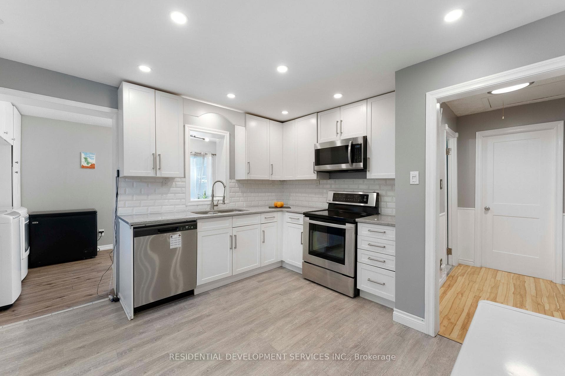 4 Nelson Avenue photo 12