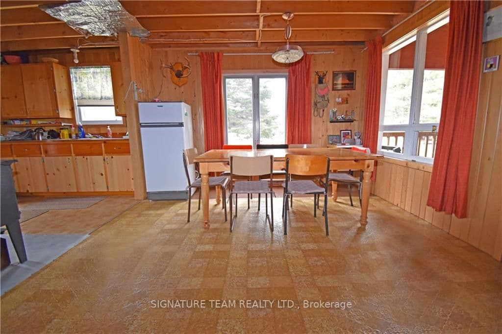 54 LAFLEURS Lane photo 9