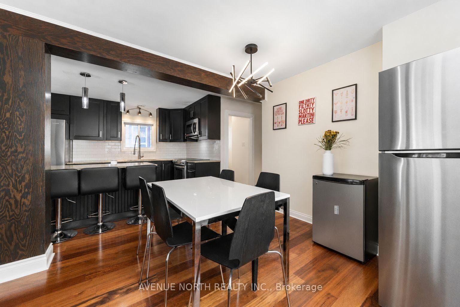 206 Blackburn Avenue photo 15