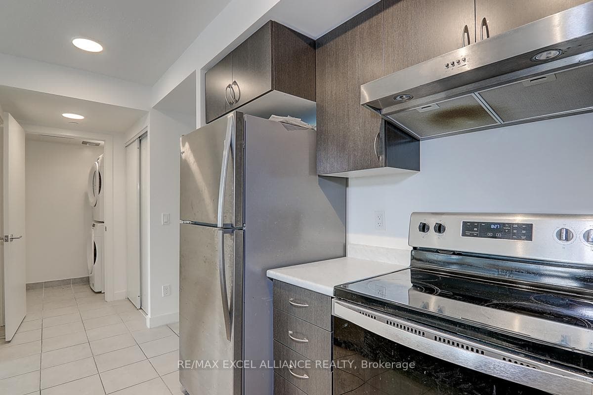 10 Wilby Crescent Unit 409 photo 20