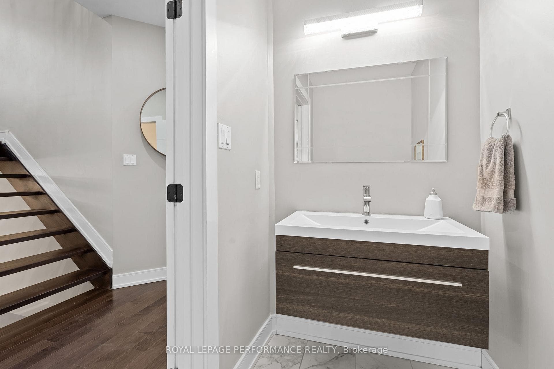 886 Dundee Avenue photo 20