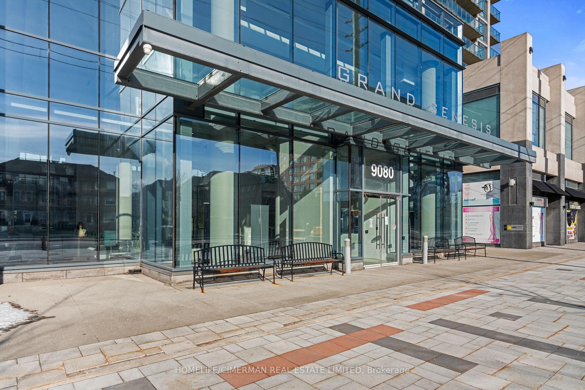 9090 Yonge Street Unit 709 photo 2