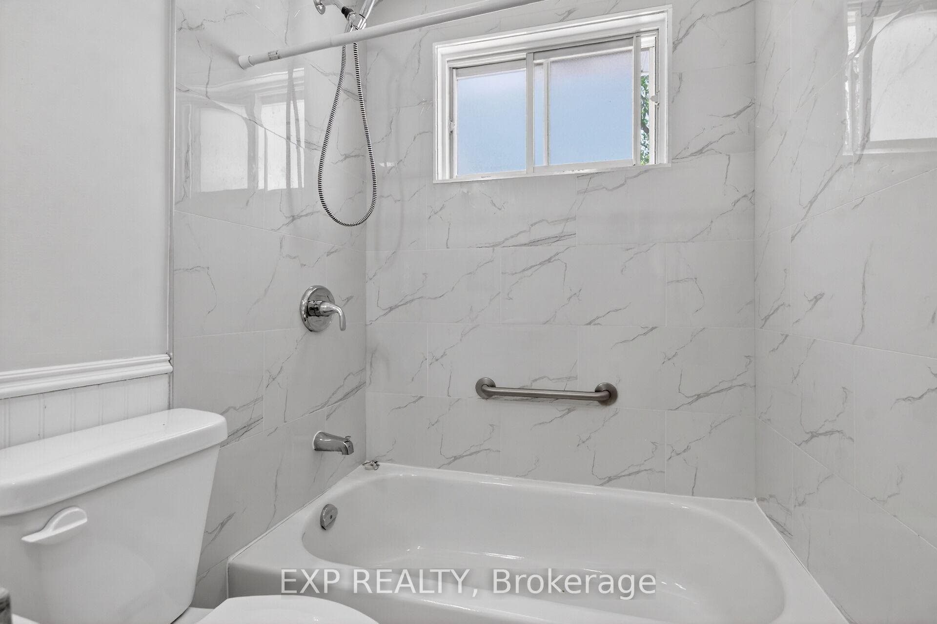 338 William Street photo 22