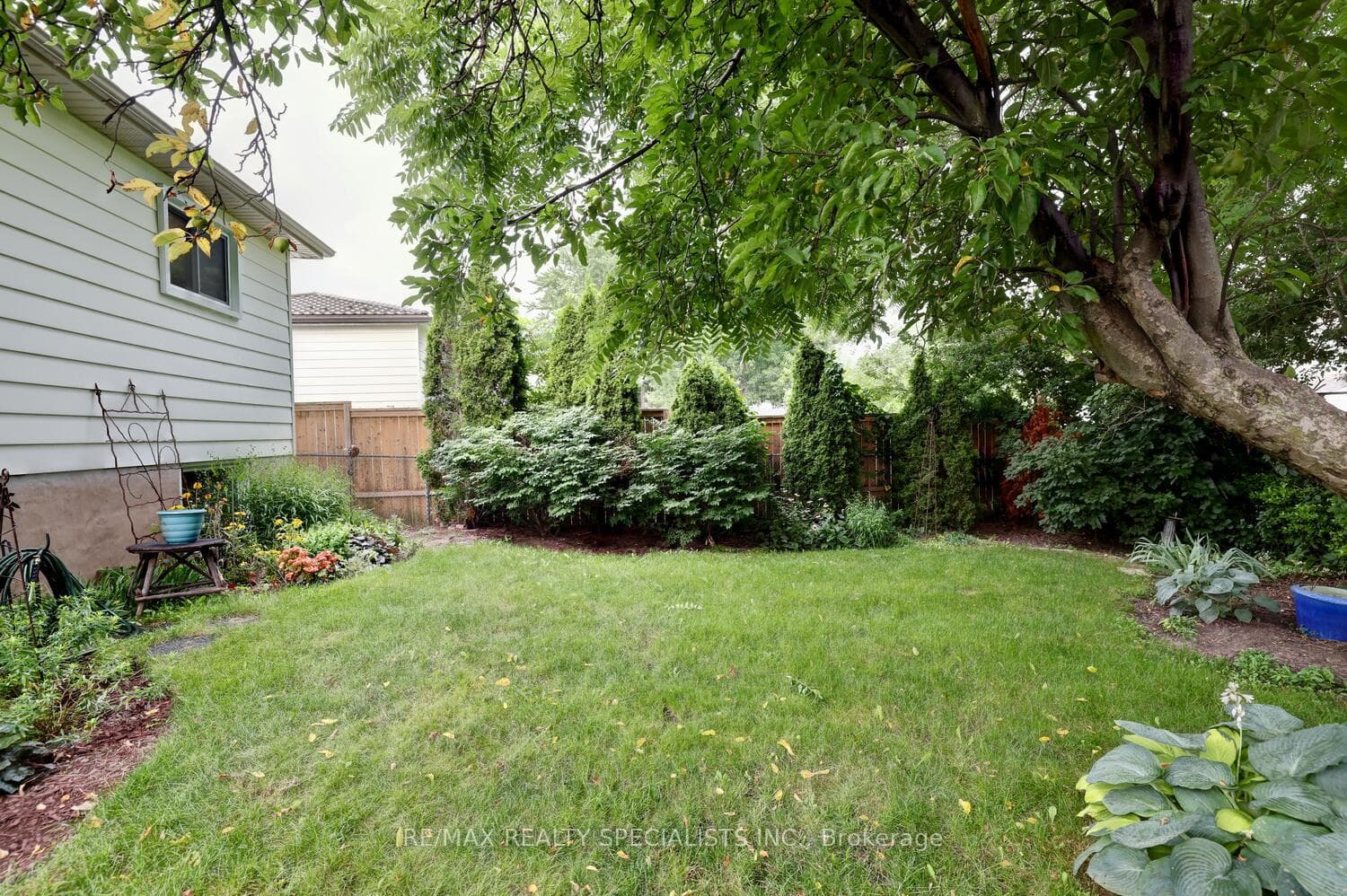 322 Louis Drive photo 33