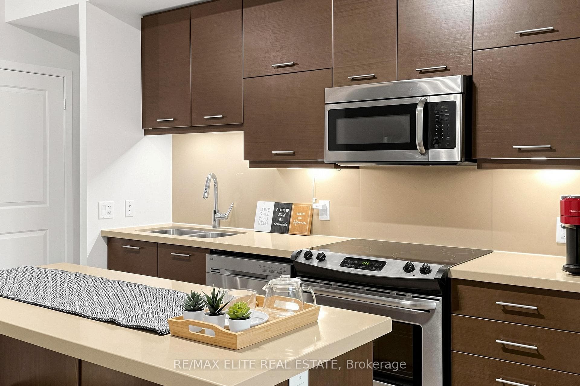 26 Norton Avenue Unit 1309 photo 6