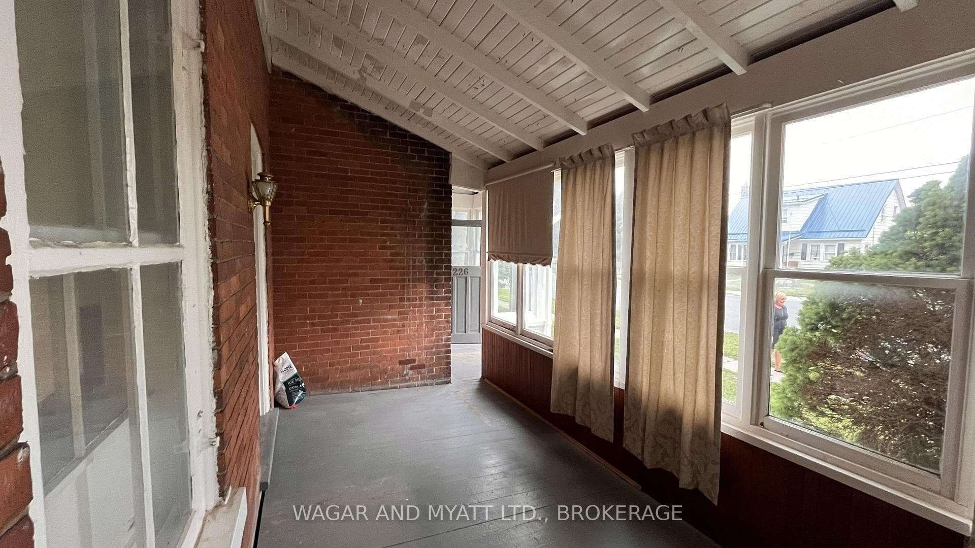 226 CAMDEN Road photo 3