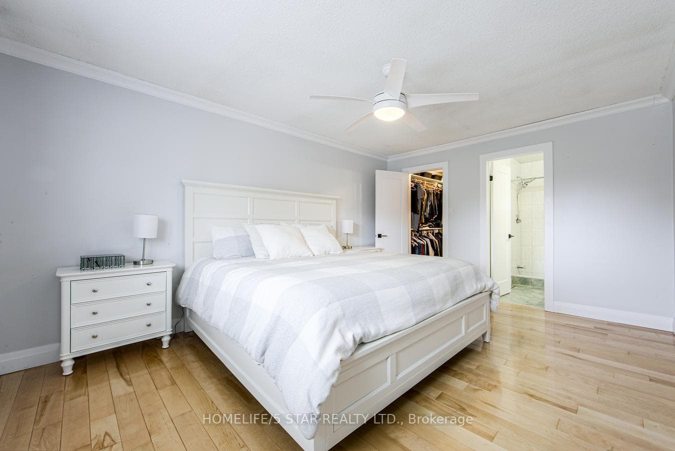 114 MOORE PARK Drive photo 27
