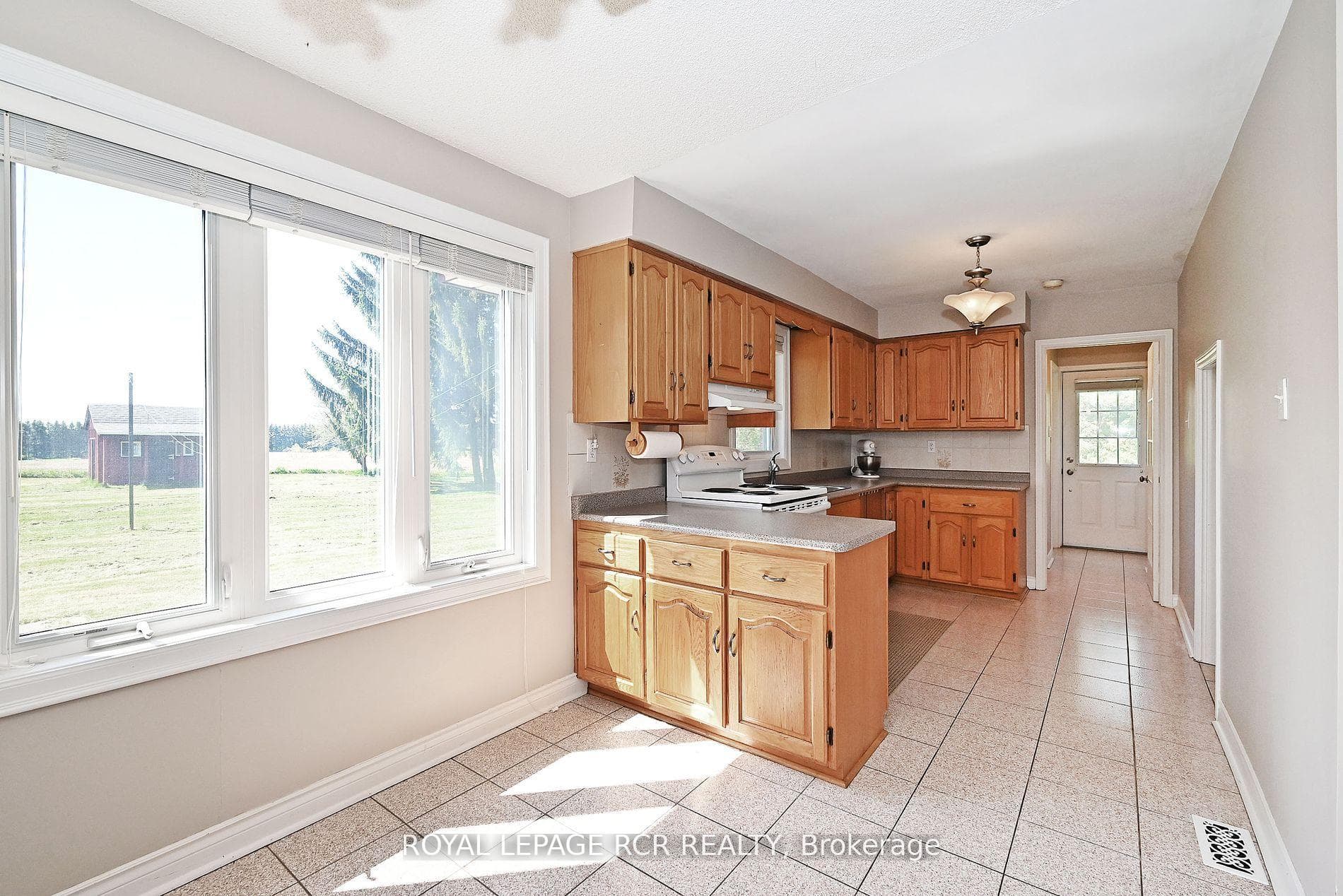6215 17th Side Road photo 12