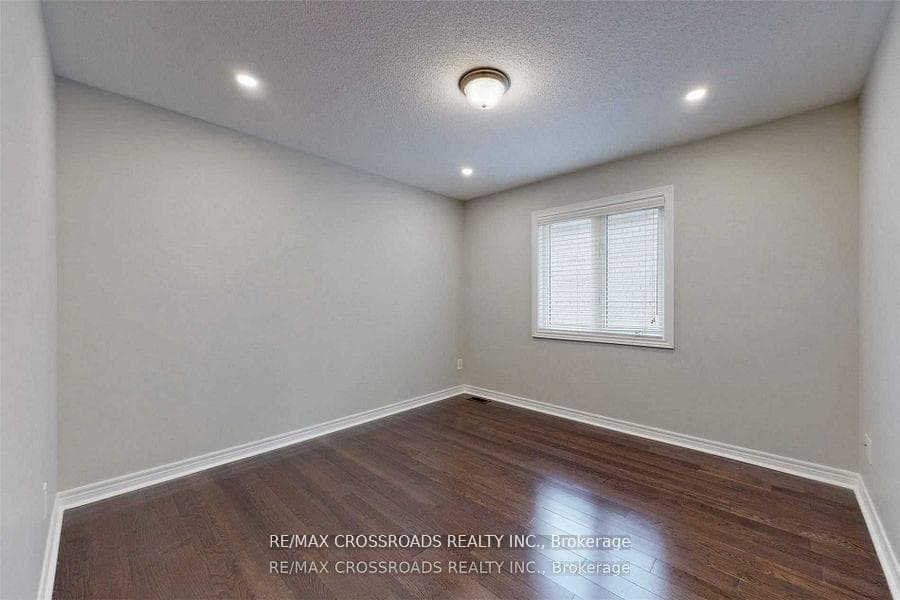 62 Romanelli Crescent photo 26