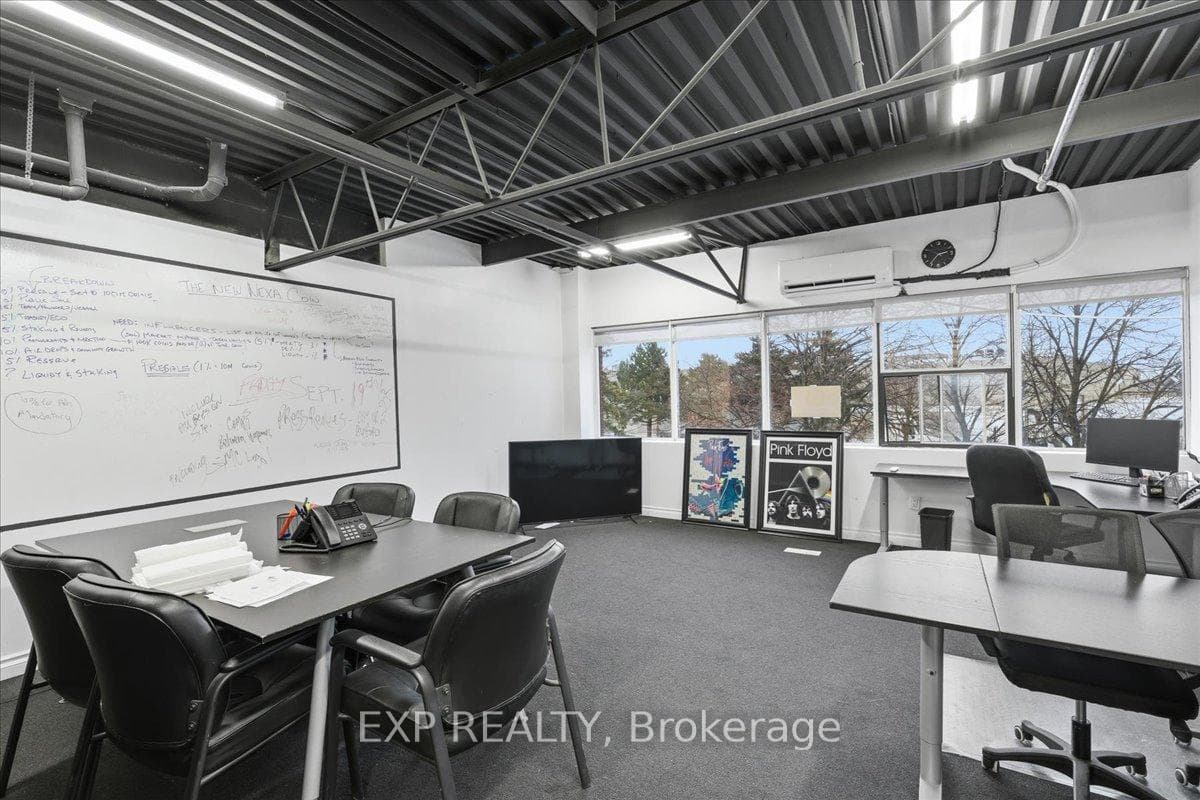 470 North Rivermede Road Unit 14 photo 21