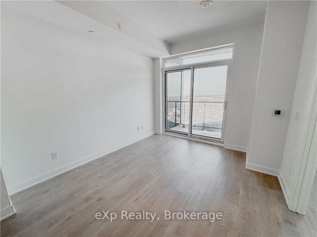 25 Wellington Street Unit 3611 photo 10