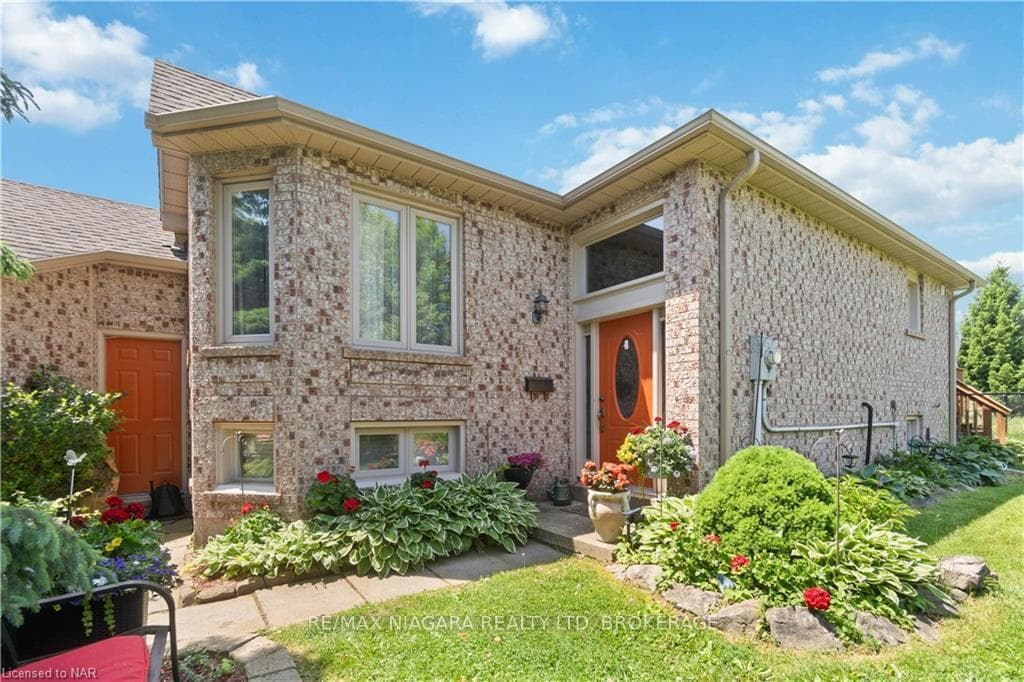 122 MADISON Court photo 2
