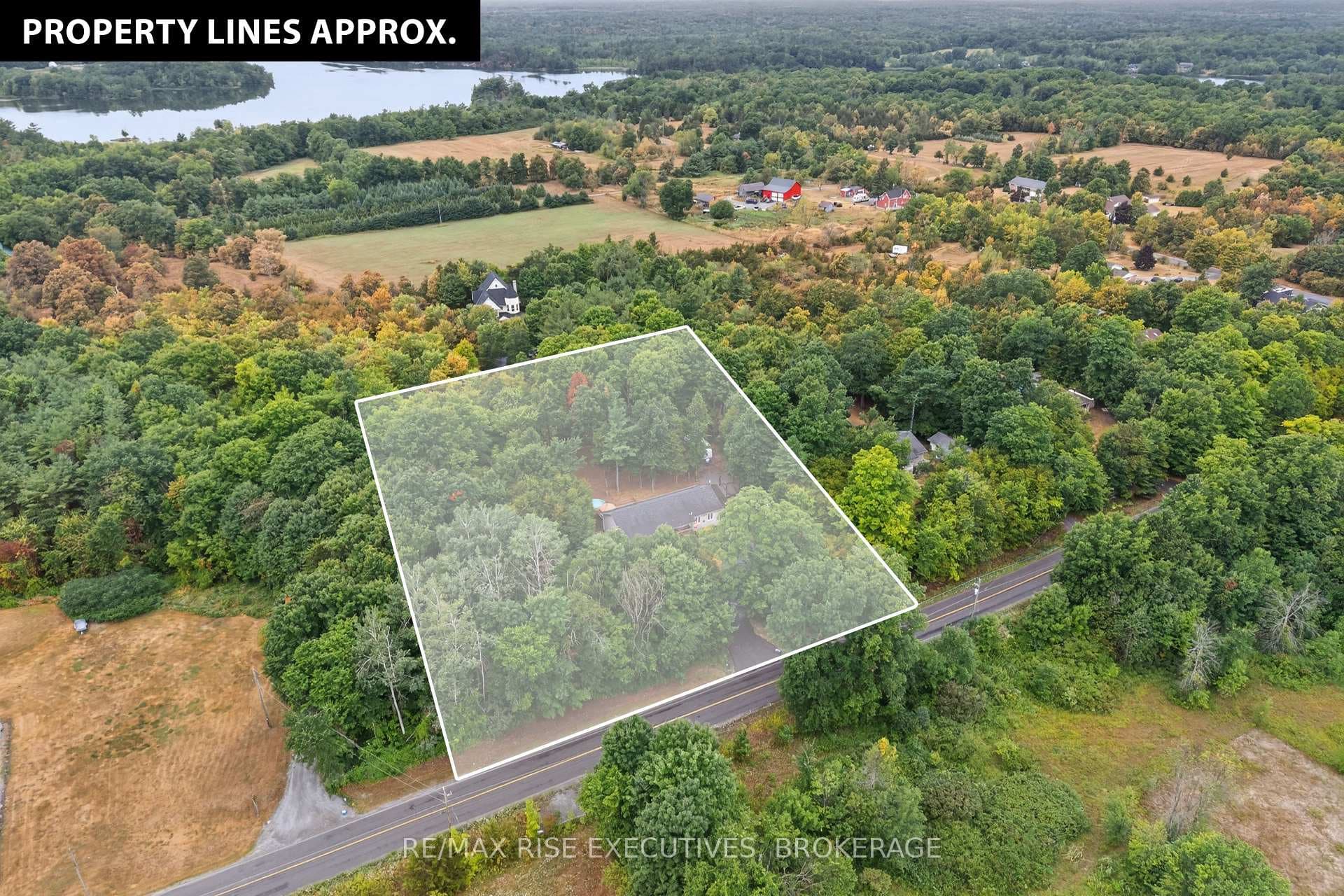4623 Lower Round Lake Road photo 37