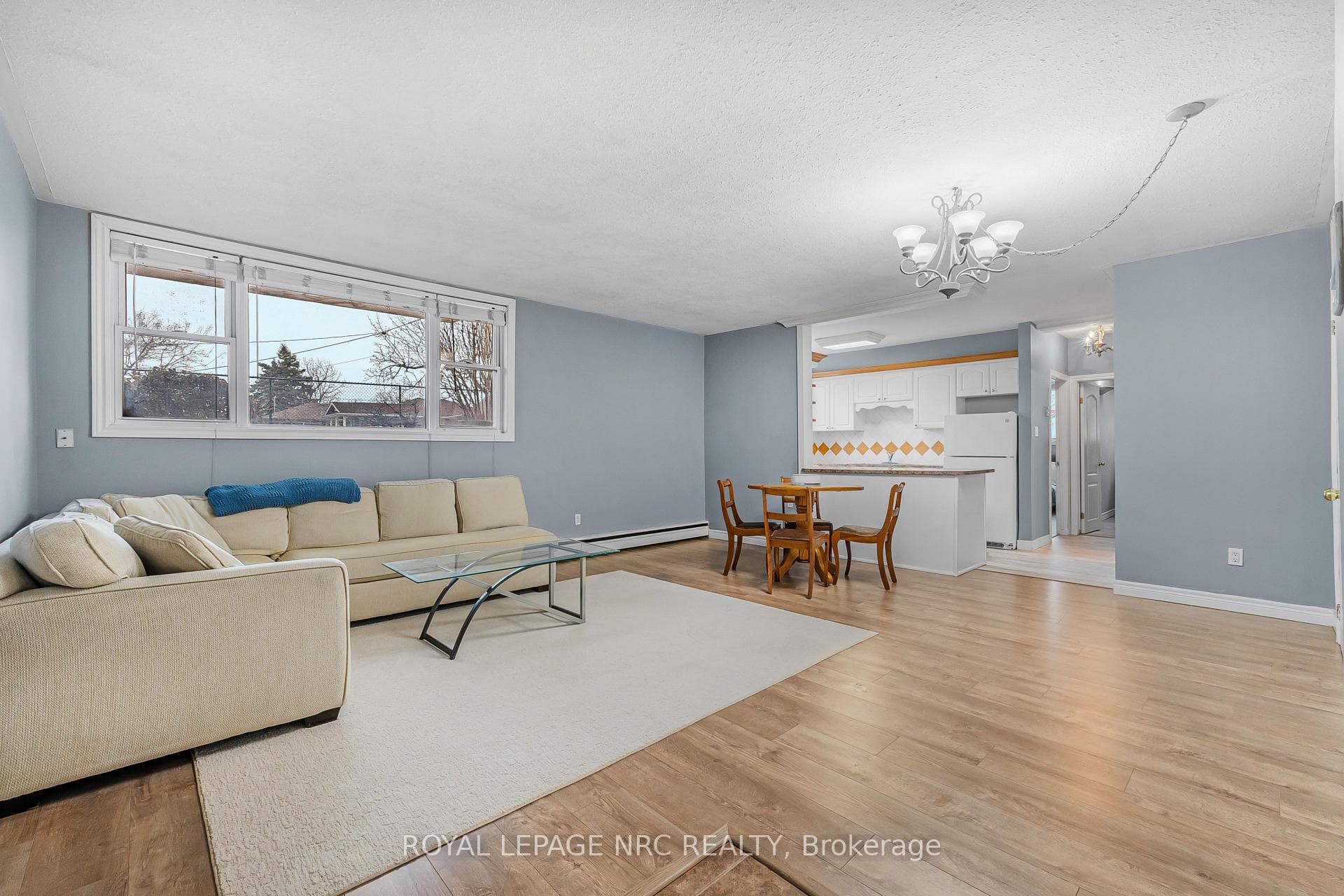 454 CARLTON Street Unit 7 photo 3