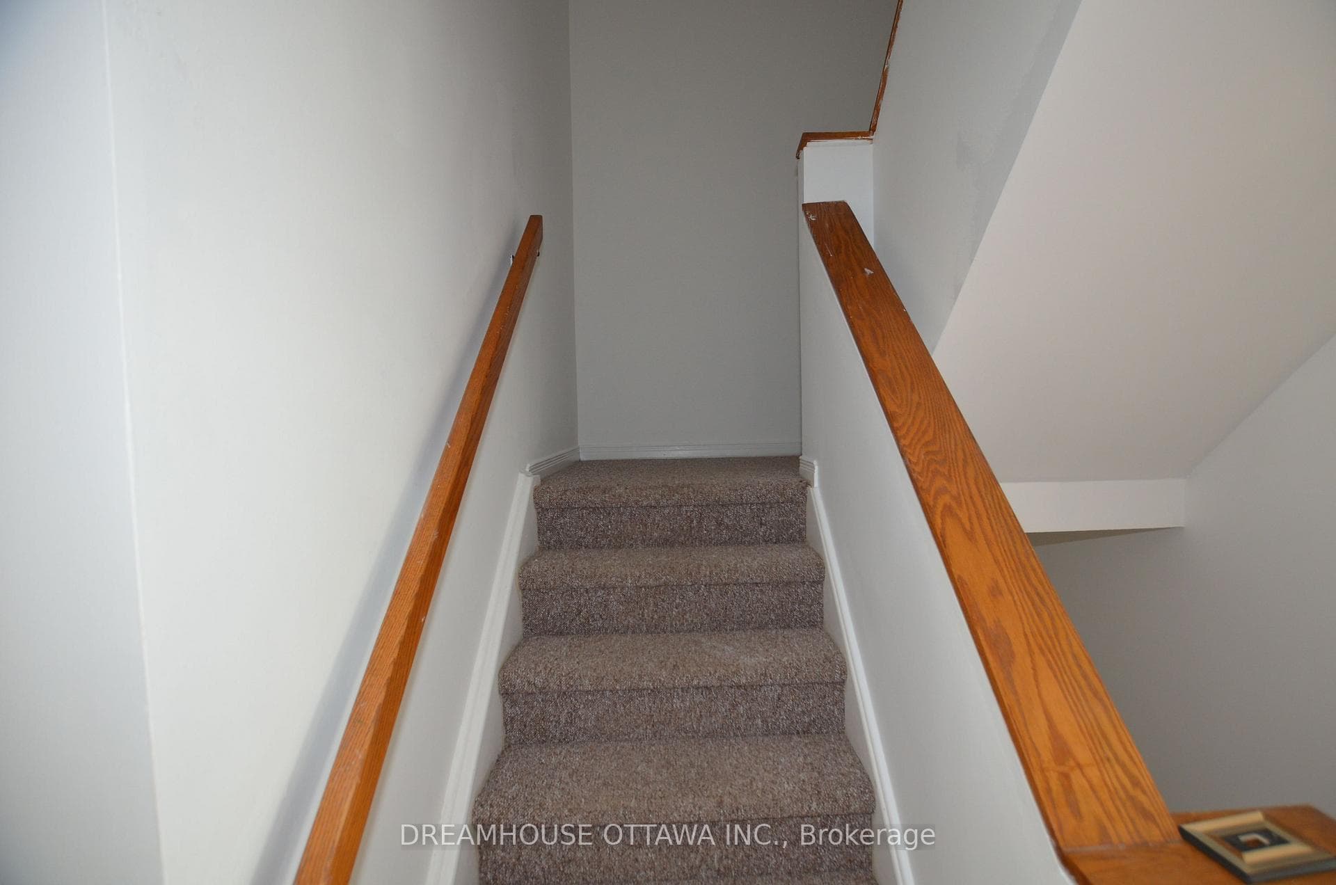 16 Forsyth Lane photo 18