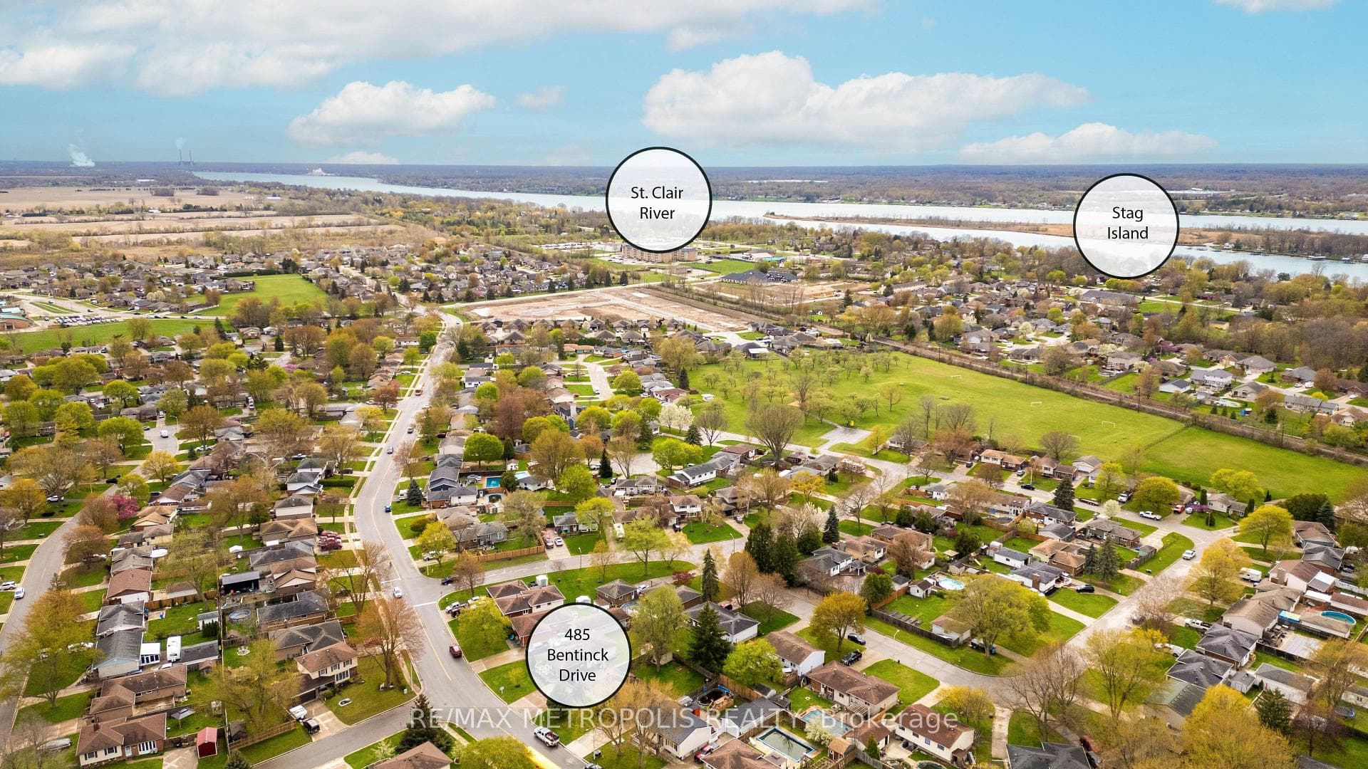 485 Bentinck Drive photo 44