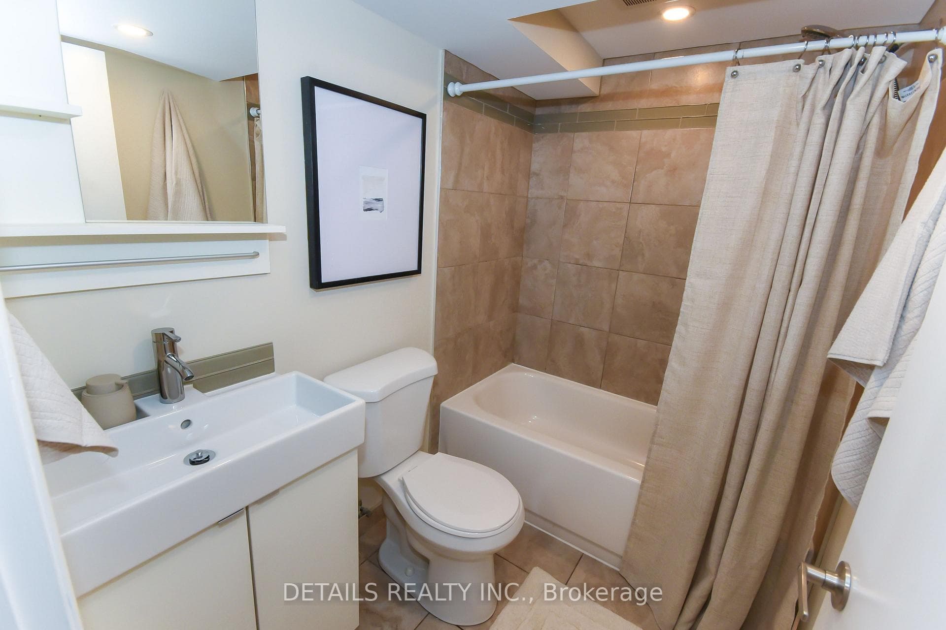 2364 Cheshire Road Unit Unit A and B photo 50