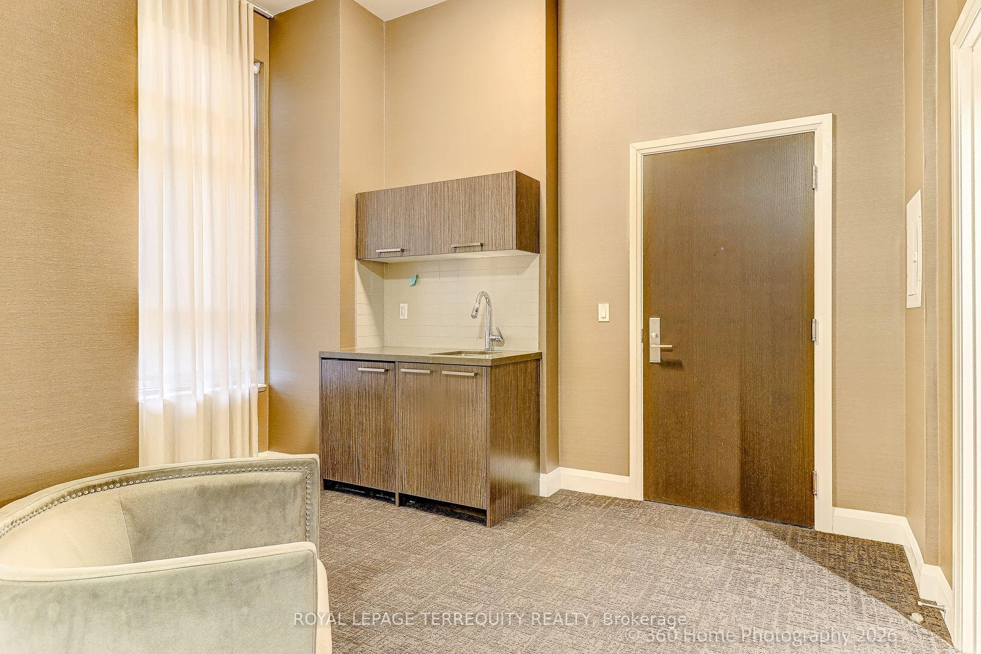 25 FONTENAY Court Unit 1006 photo 38