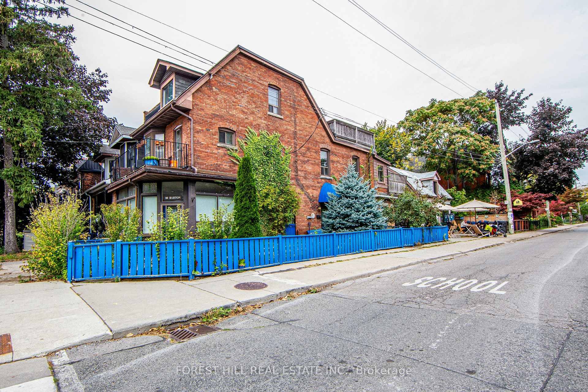 80 Barton Avenue photo 1