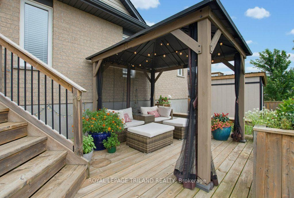 226 Peach Tree Boulevard photo 32