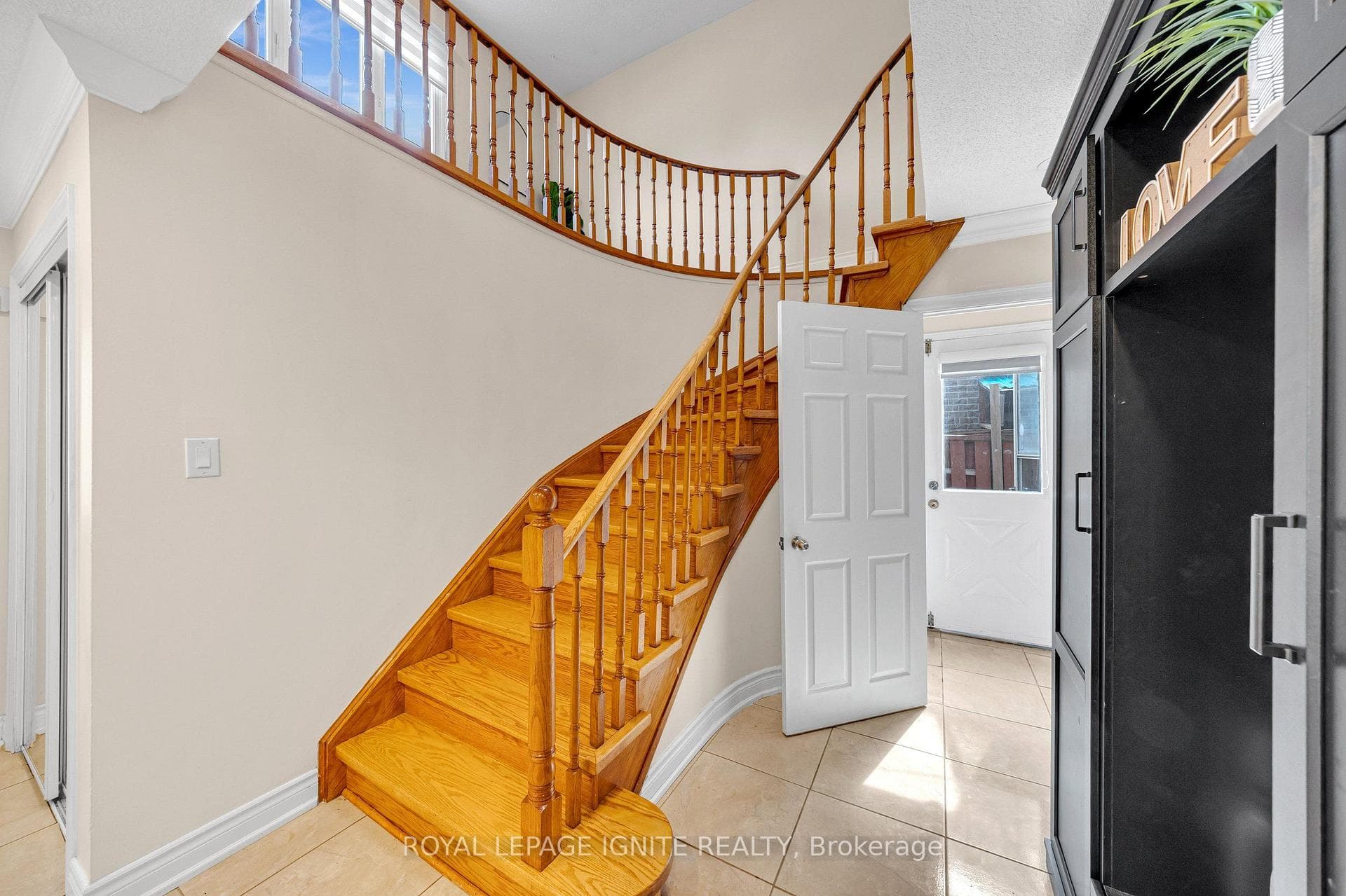 39 Saddleback Court photo 16