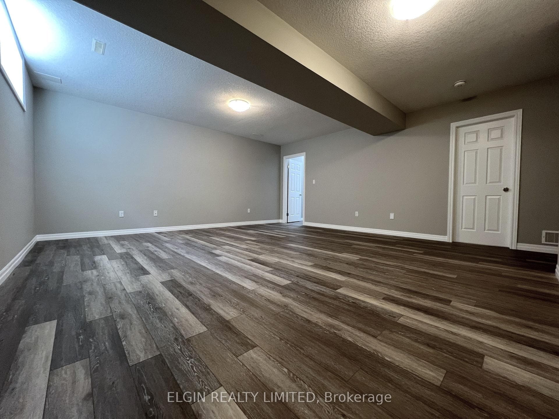 6 Tamarack Court photo 23