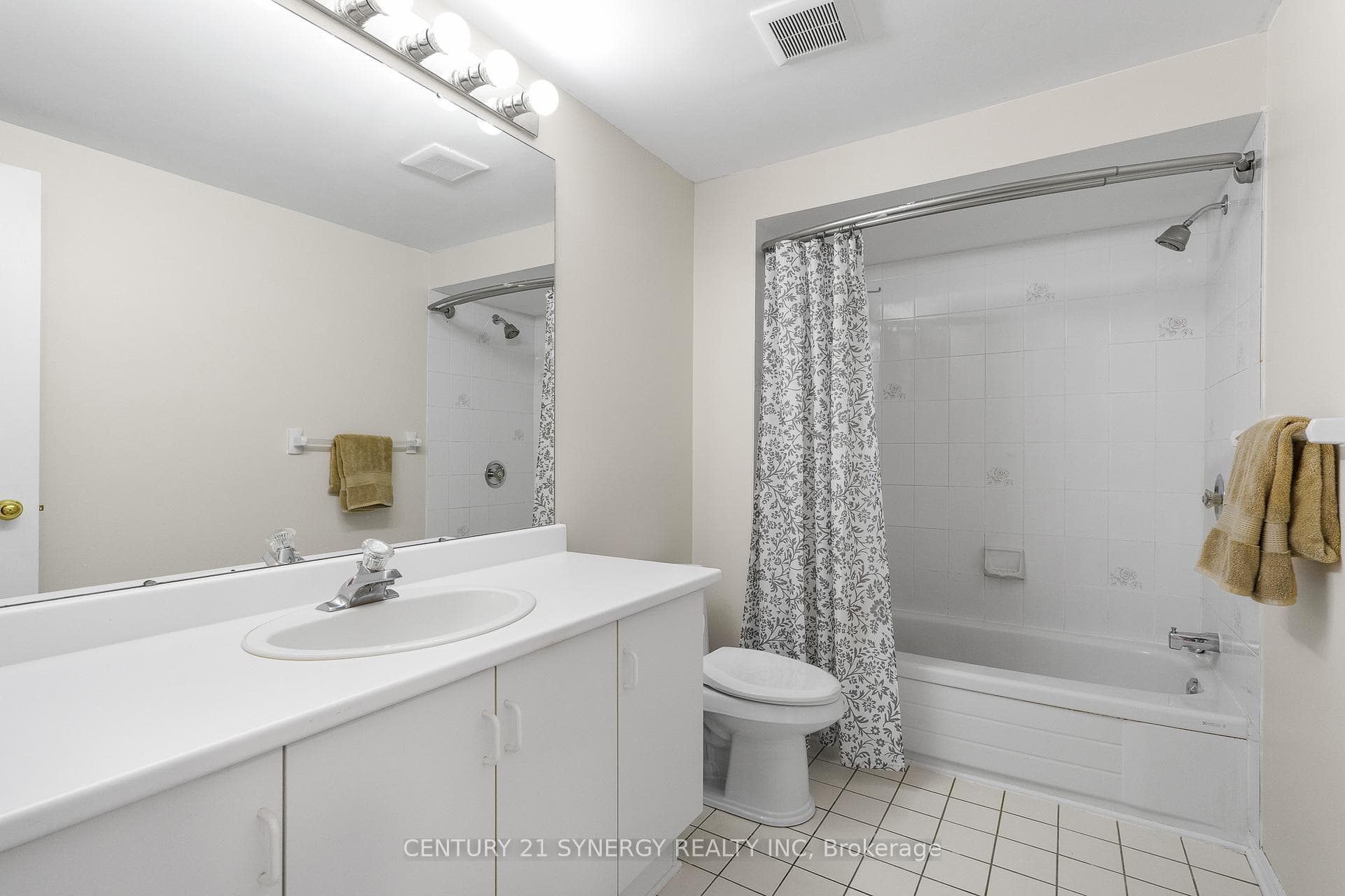 2nd Floor 4pc Bathroom