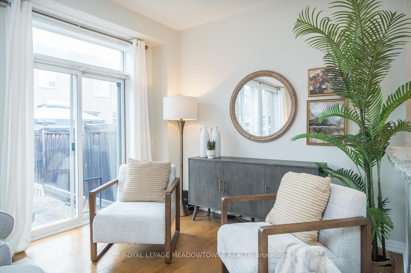 120 Aird Court photo 16