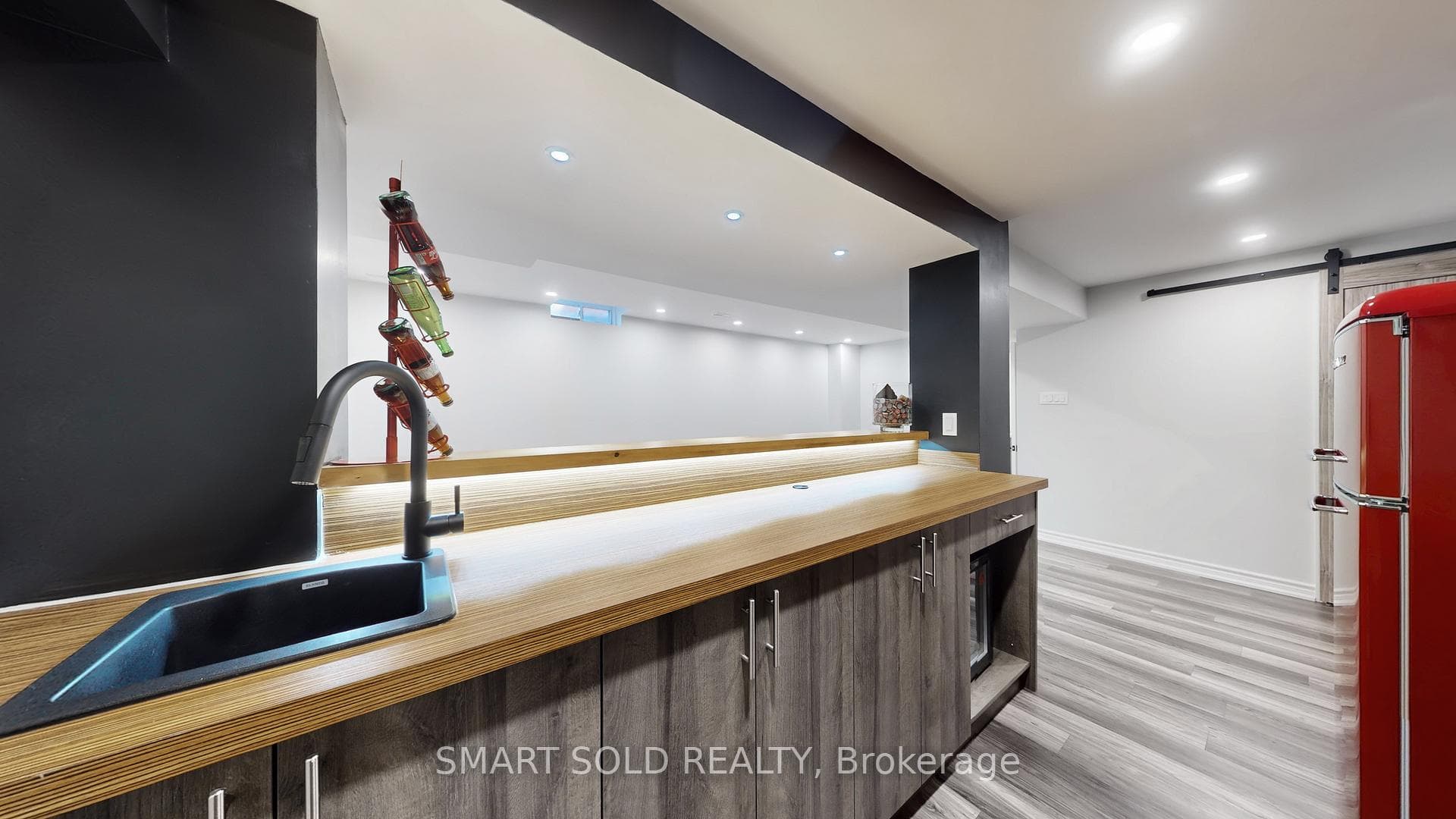 3 Manorwood Drive photo 41